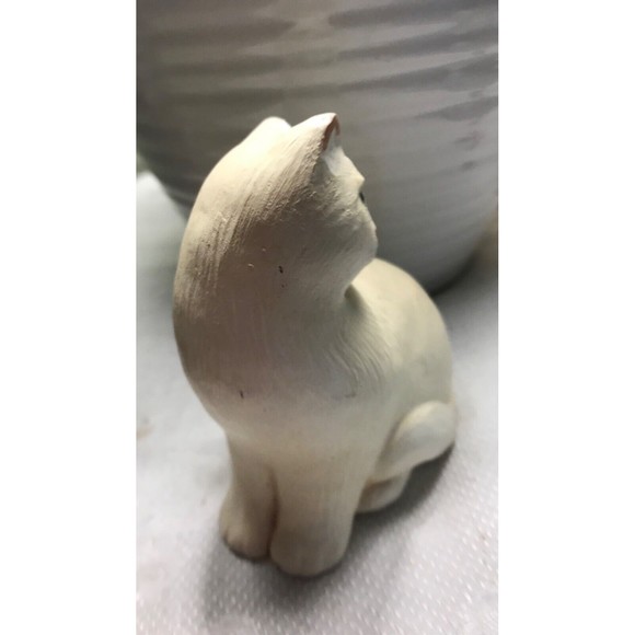 Vintage Artisans White Cat Pottery Figurine 3-1/2" H 1989 Blue Eyes - Picture 8 of 8